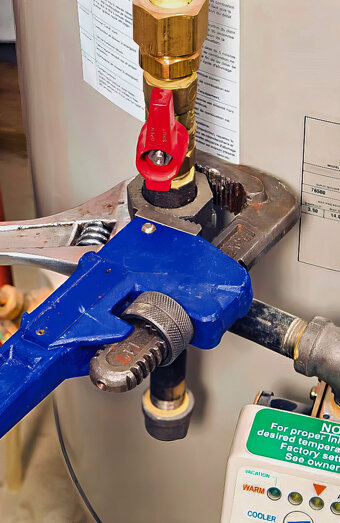 https://alexanderheightshotwater.com.au/uploads/2025/06/hot-water-servicing-15633.jpg